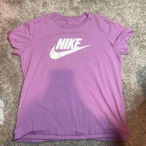 Purple Nike tee, size medium. Never worn